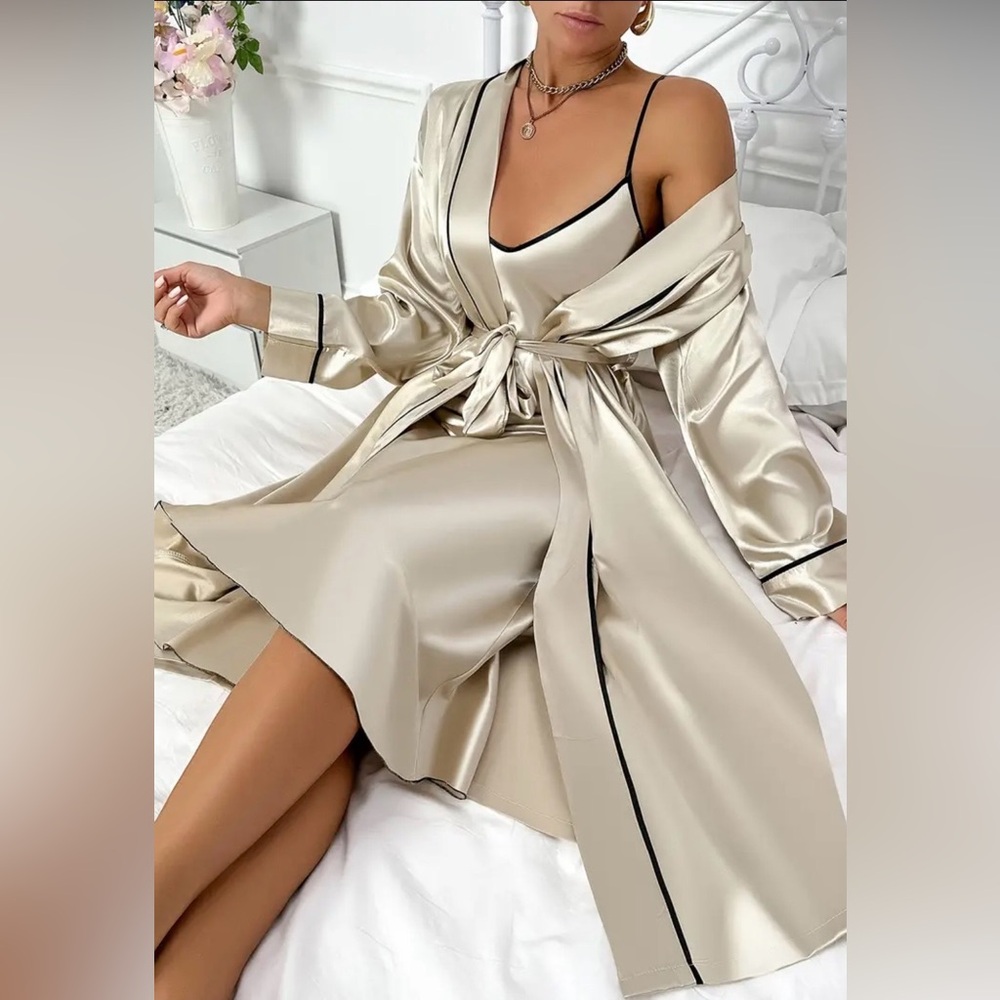 Black Trimmed Champagne Satin Robe w/Matching Gown